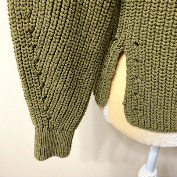 Everlane Chunky Knit V-Neck Sweater - Picture 7 of 10